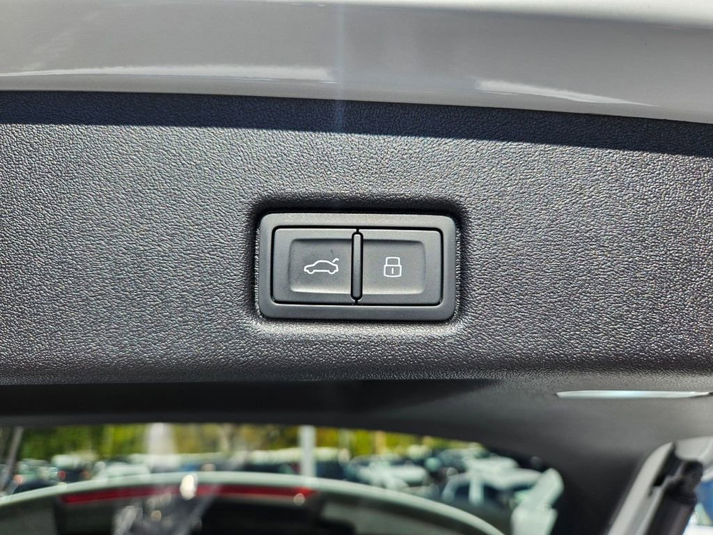 New 2025 Audi Q5 Premium Plus image 23