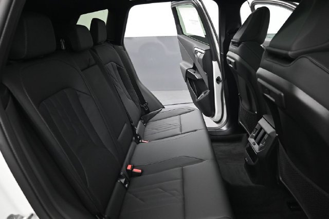 New 2026 BMW X3 xDrive30i w/ Convenience Package AWD/4WD image 24