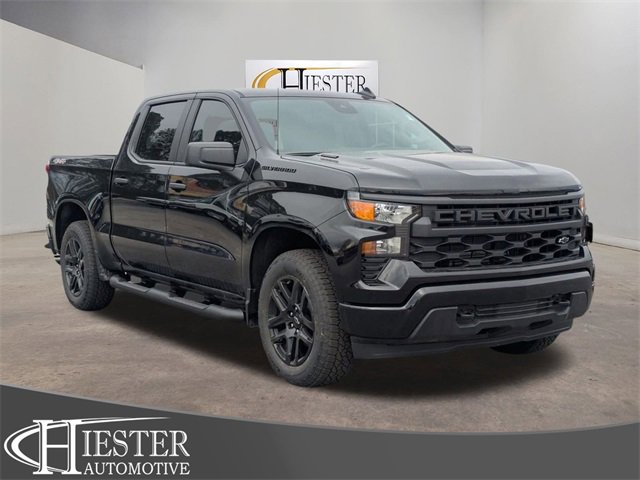 New 2026 Chevrolet Silverado 1500 Custom w/ Turbomax Blackout Package