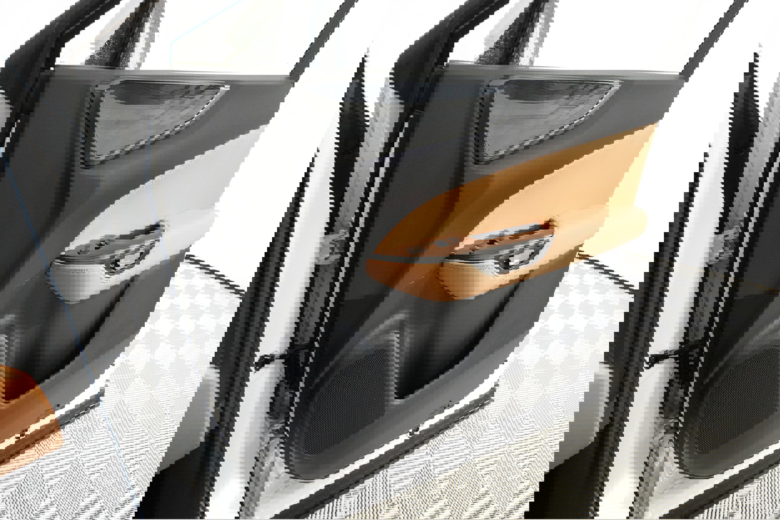 Certified 2025 Lexus NX 350h AWD w/ Premium Package image 21