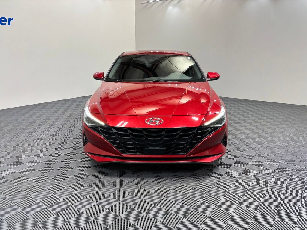 Used 2023 Hyundai Elantra SEL w/ Convenience Package FWD image 3