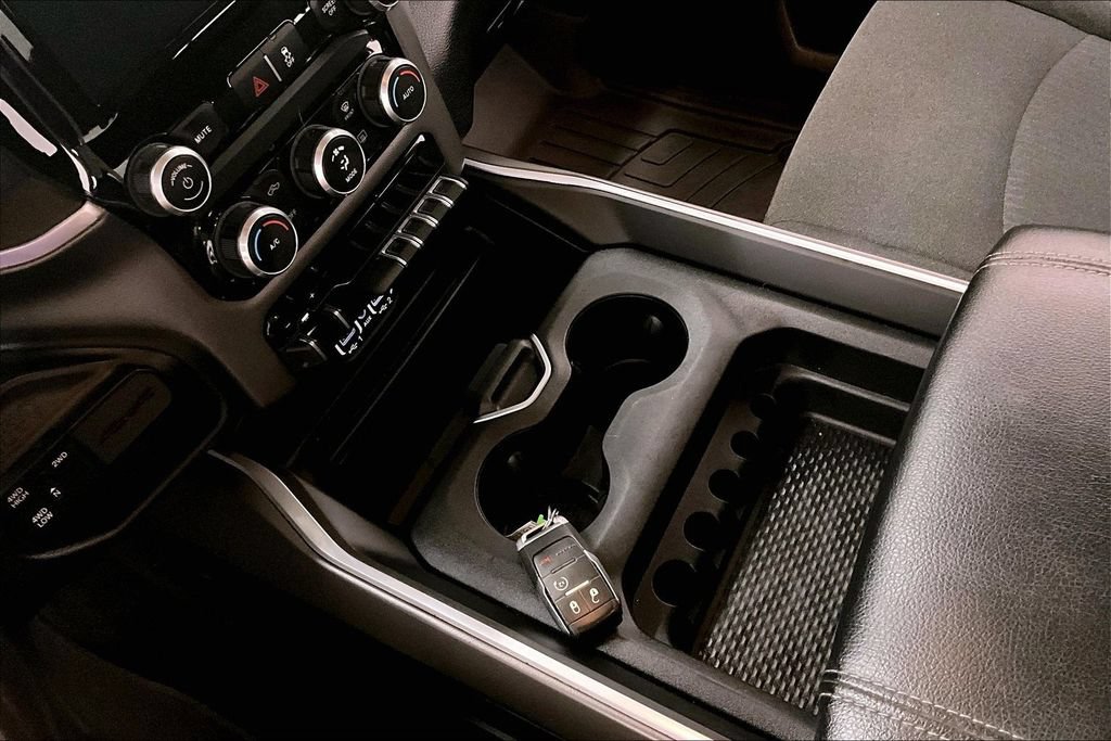 Used 2022 RAM 3500 Big Horn w/ Night Edition AWD/4WD image 19