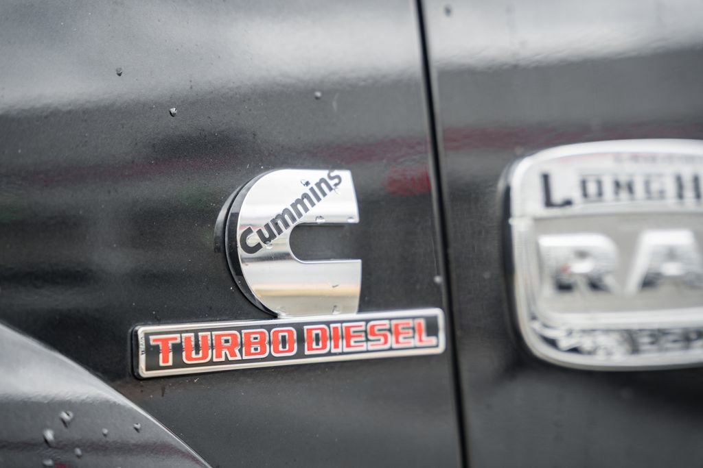 Used 2018 RAM 3500 Laramie Longhorn image 21