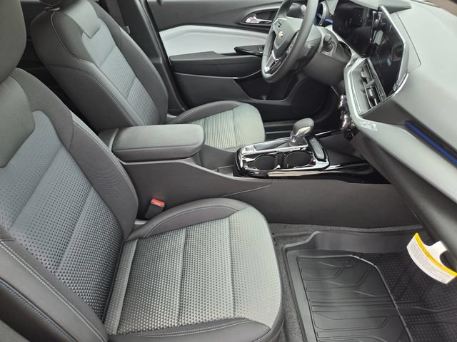 New 2026 Chevrolet Trax LT w/ Driver Confidence Package FWD image 10