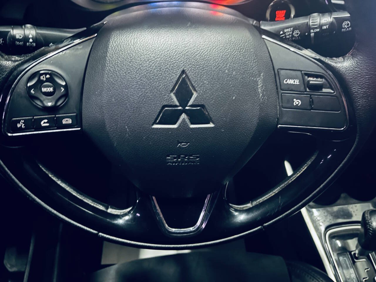 Used 2019 Mitsubishi Outlander LE FWD image 34