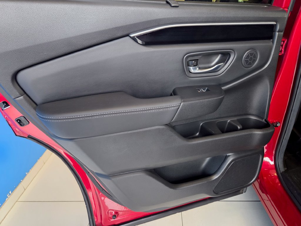 Certified 2025 Honda Pilot EX-L image 19