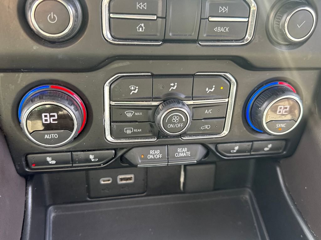 Used 2021 Chevrolet Tahoe LT image 17