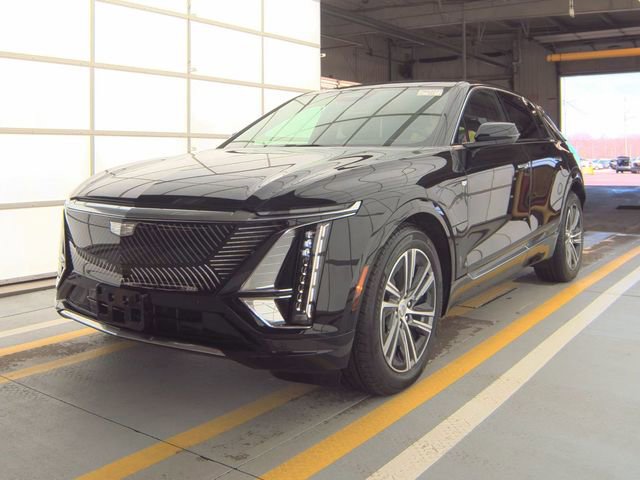 Used 2024 Cadillac Lyriq Luxury AWD/4WD image 8