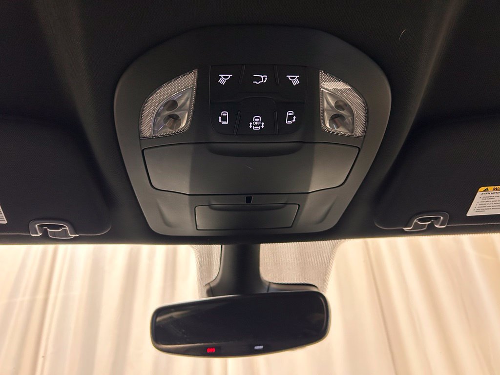 Used 2026 Chrysler Pacifica Select w/ S Appearance Package FWD image 22