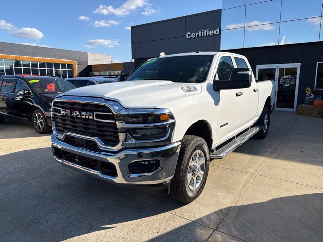 Certified 2026 RAM 2500 Big Horn AWD/4WD image 3