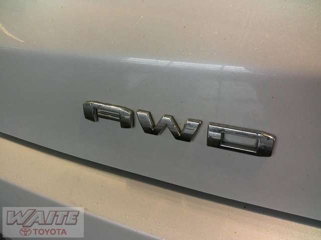 Used 2023 GMC Acadia Denali w/ Denali Ultimate Package image 8