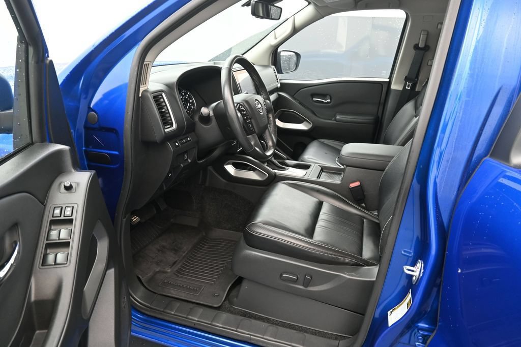 Used 2024 Nissan Frontier SL w/ Technology Package AWD/4WD image 16
