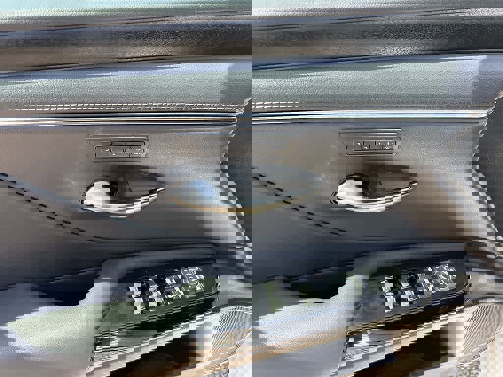 Used 2023 Lexus ES 350 w/ Premium Package FWD image 15