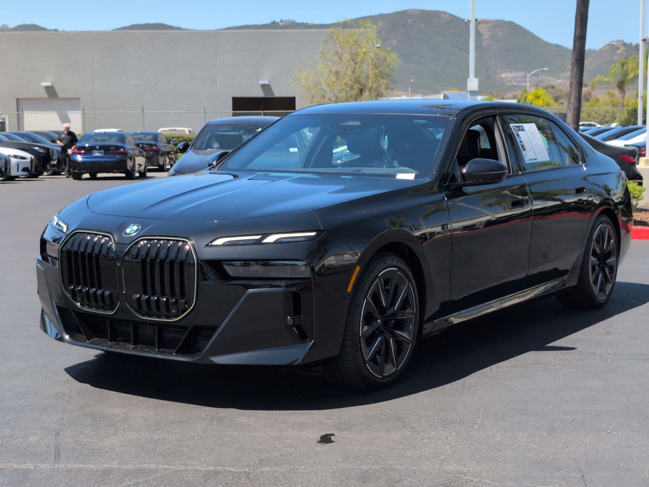 Used 2026 BMW 740i w/ Premium Package RWD image 5