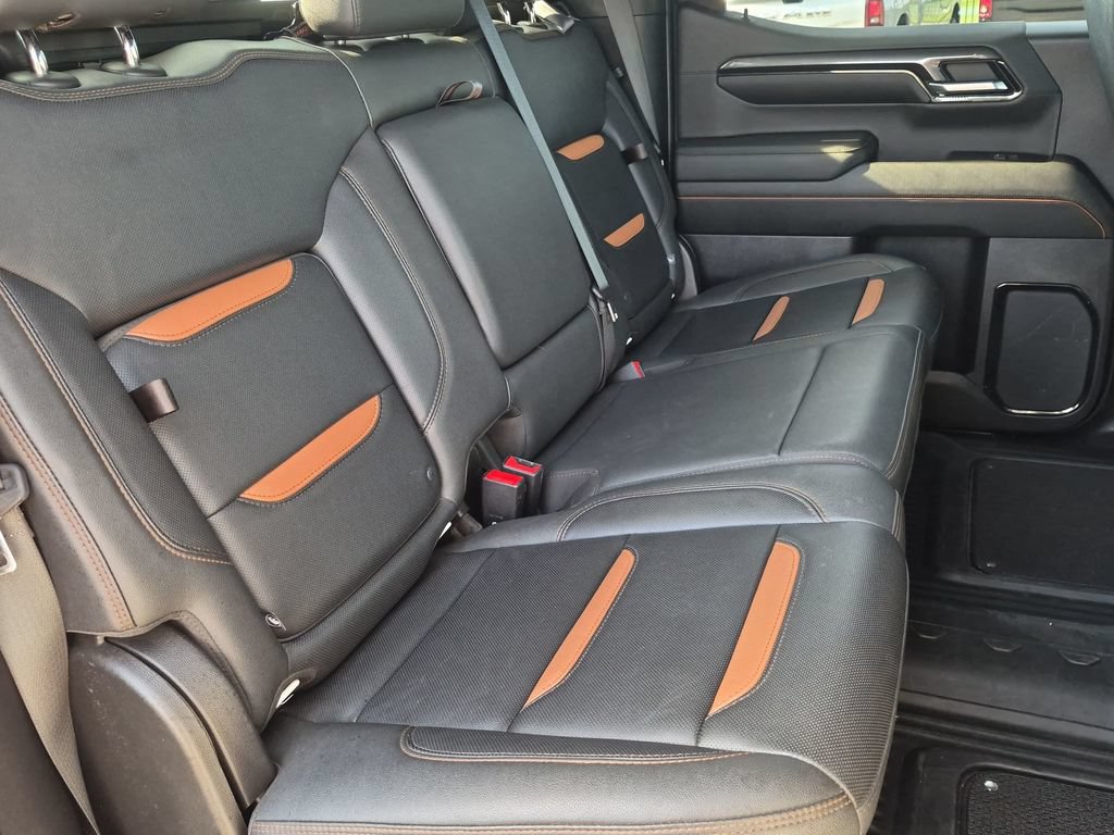 Used 2023 GMC Sierra 1500 AT4 w/ AT4 Premium Package AWD/4WD image 32