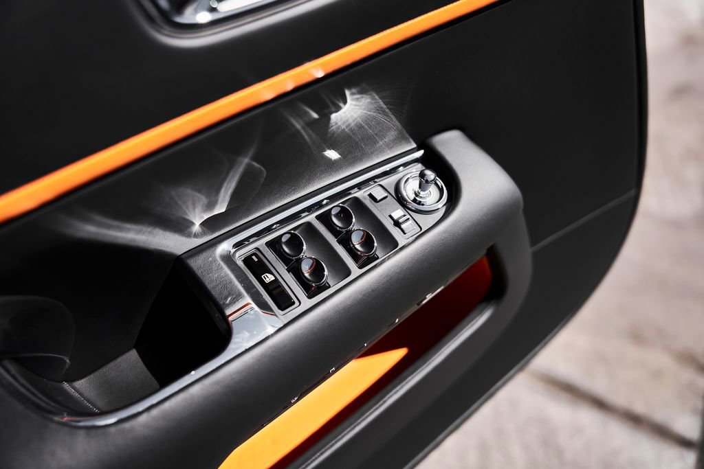 Used 2020 Rolls-Royce Wraith image 29