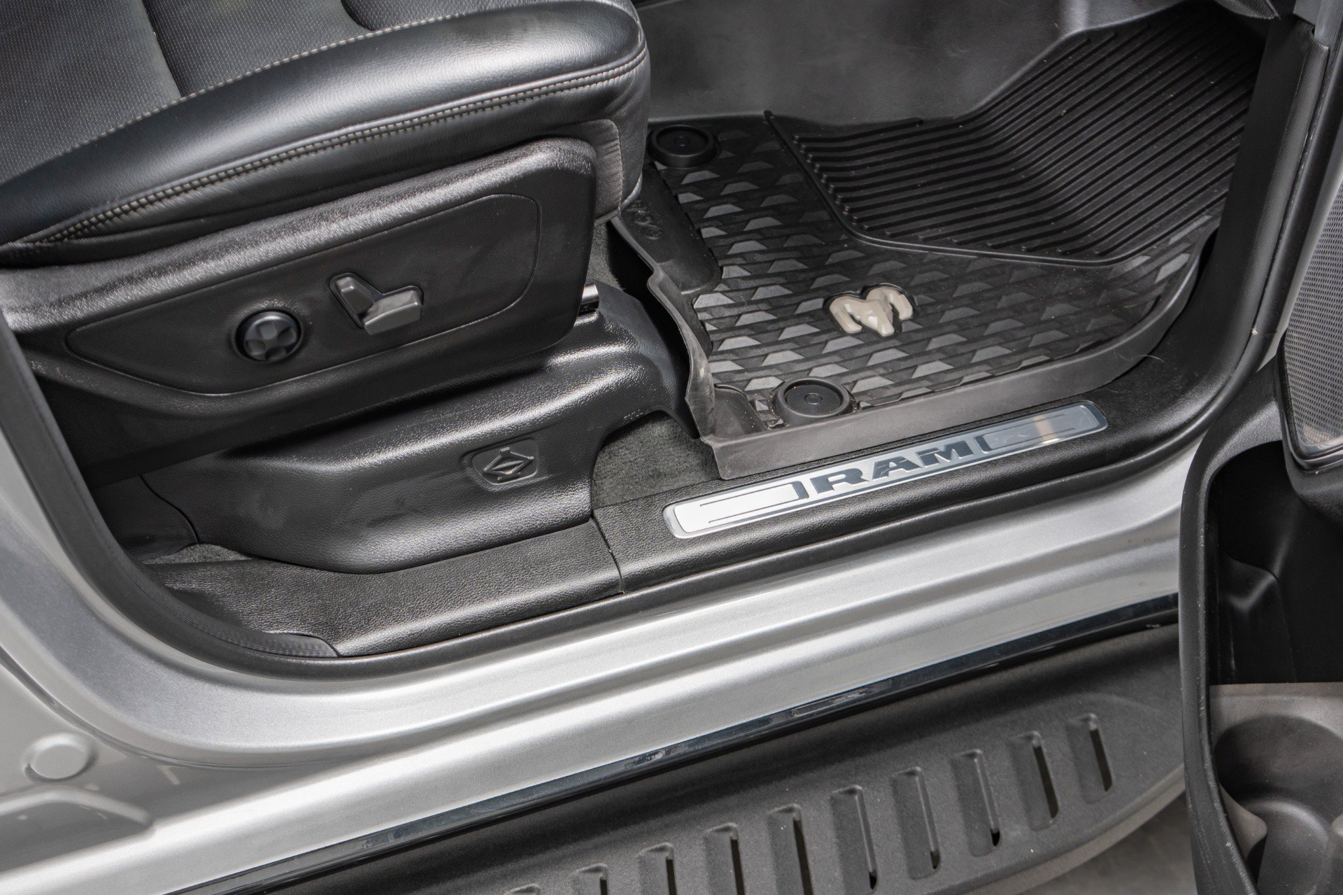 Used 2022 RAM 1500 TRX w/ TRX Level 2 Equipment Group AWD/4WD image 30