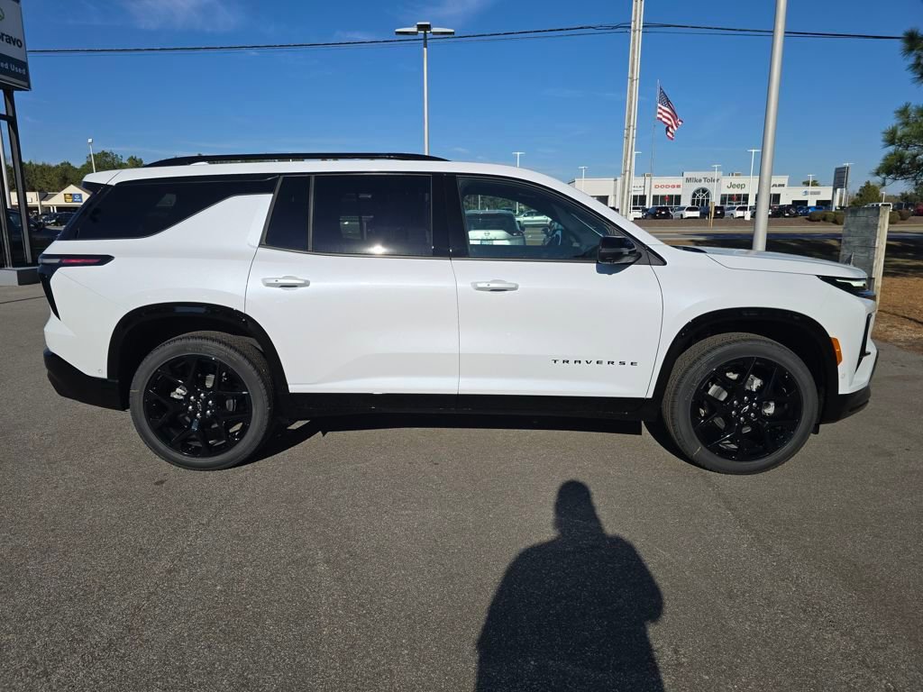 New 2026 Chevrolet Traverse RS image 6
