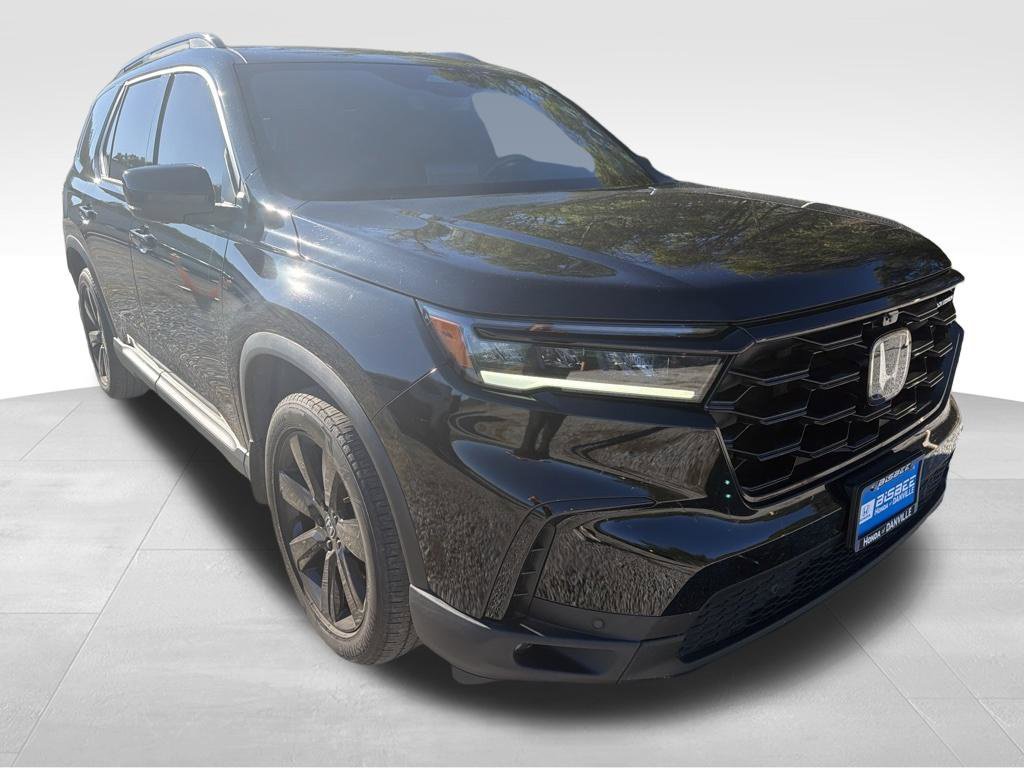 Used 2025 Honda Pilot Black Edition image 17
