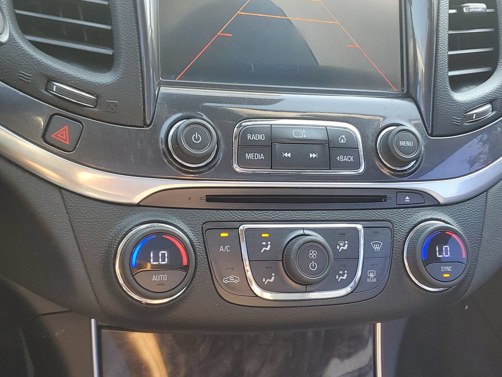 Used 2014 Chevrolet Impala LT w/ Premium Seating Package FWD image 28