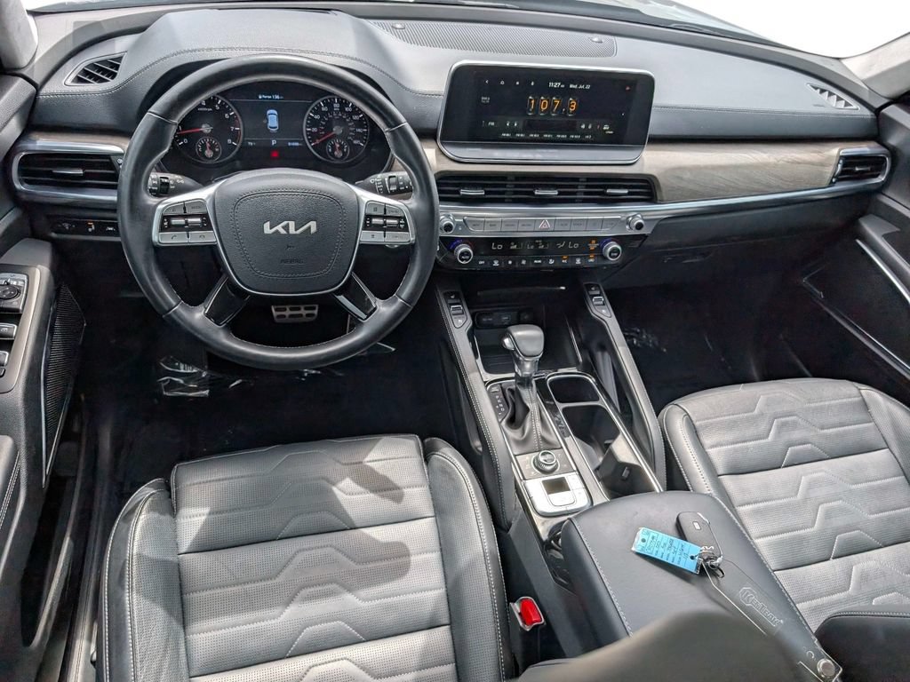 Certified 2022 Kia Telluride SX w/ SX Prestige Package AWD/4WD image 19