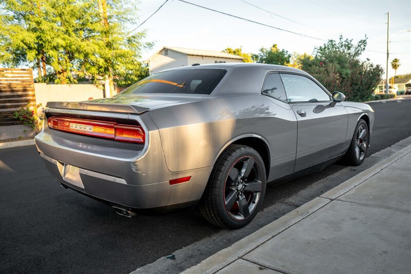Used 2013 Dodge Challenger SXT RWD image 5