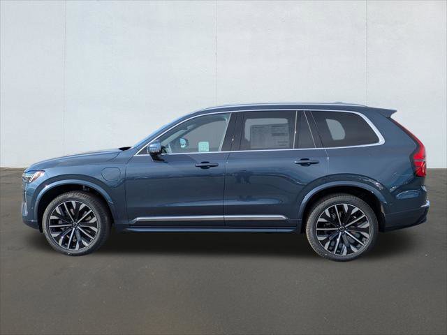 New 2026 Volvo XC90 T8 Plus w/ Protection Package Premier image 3