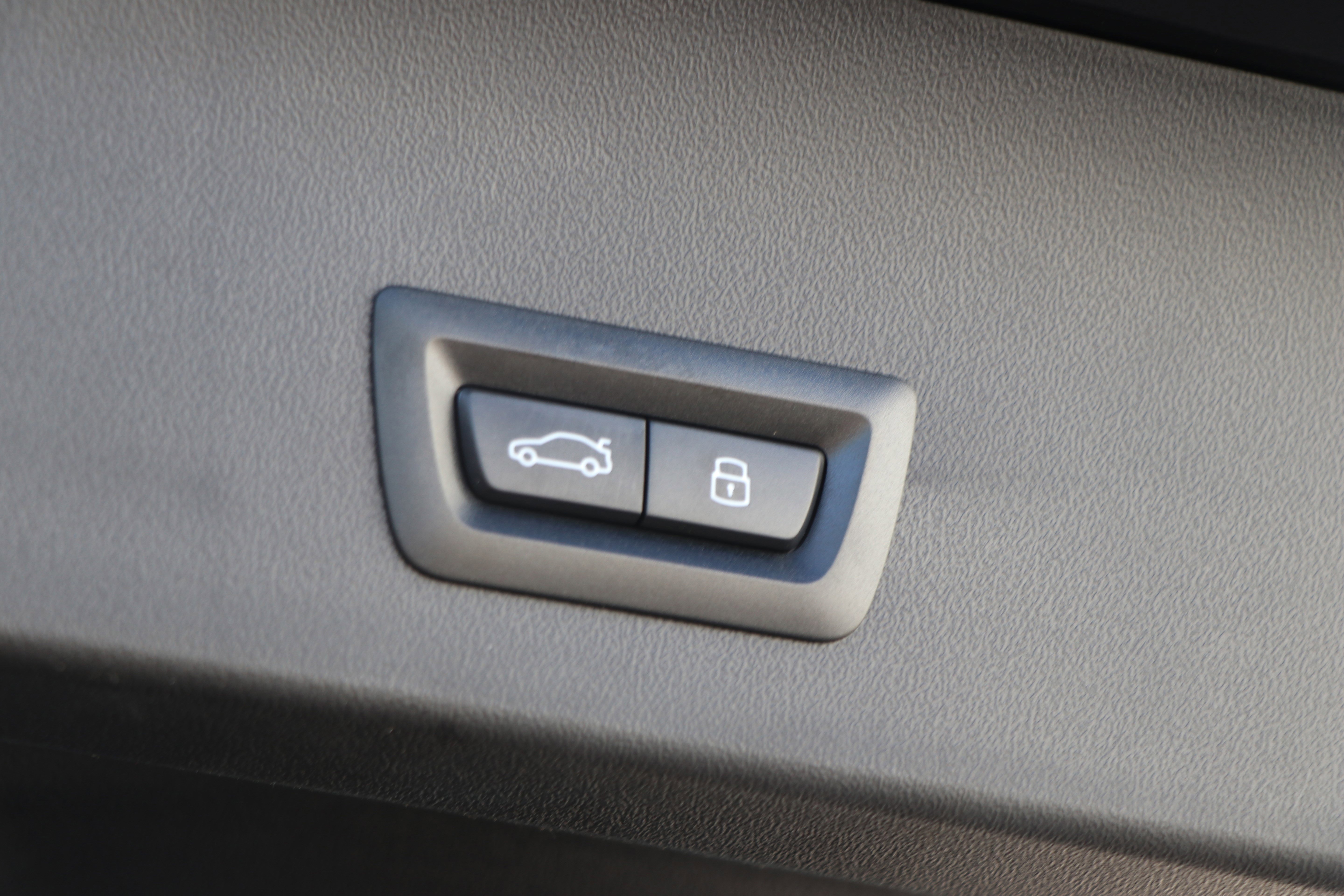 Certified 2025 BMW X3 xDrive30i w/ Premium Package image 38