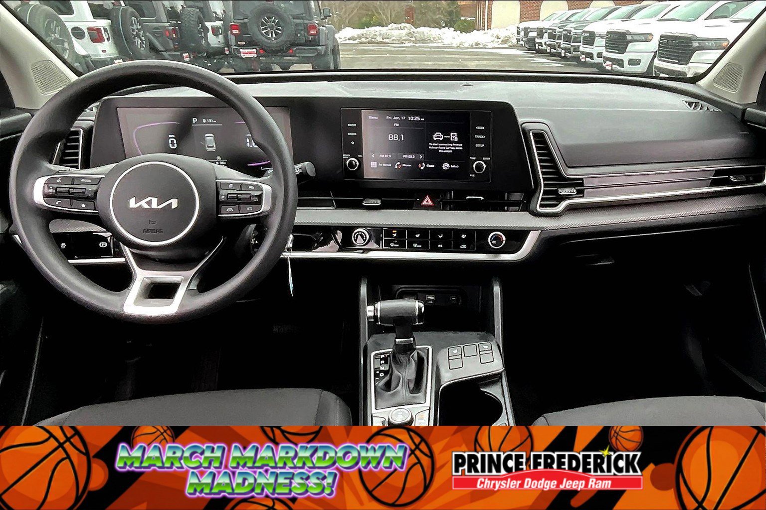 Used 2023 Kia Sportage LX image 12