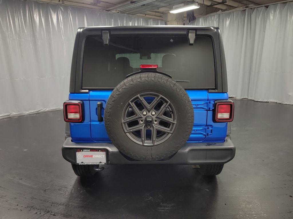 Used 2024 Jeep Wrangler Unlimited Sport AWD/4WD image 7