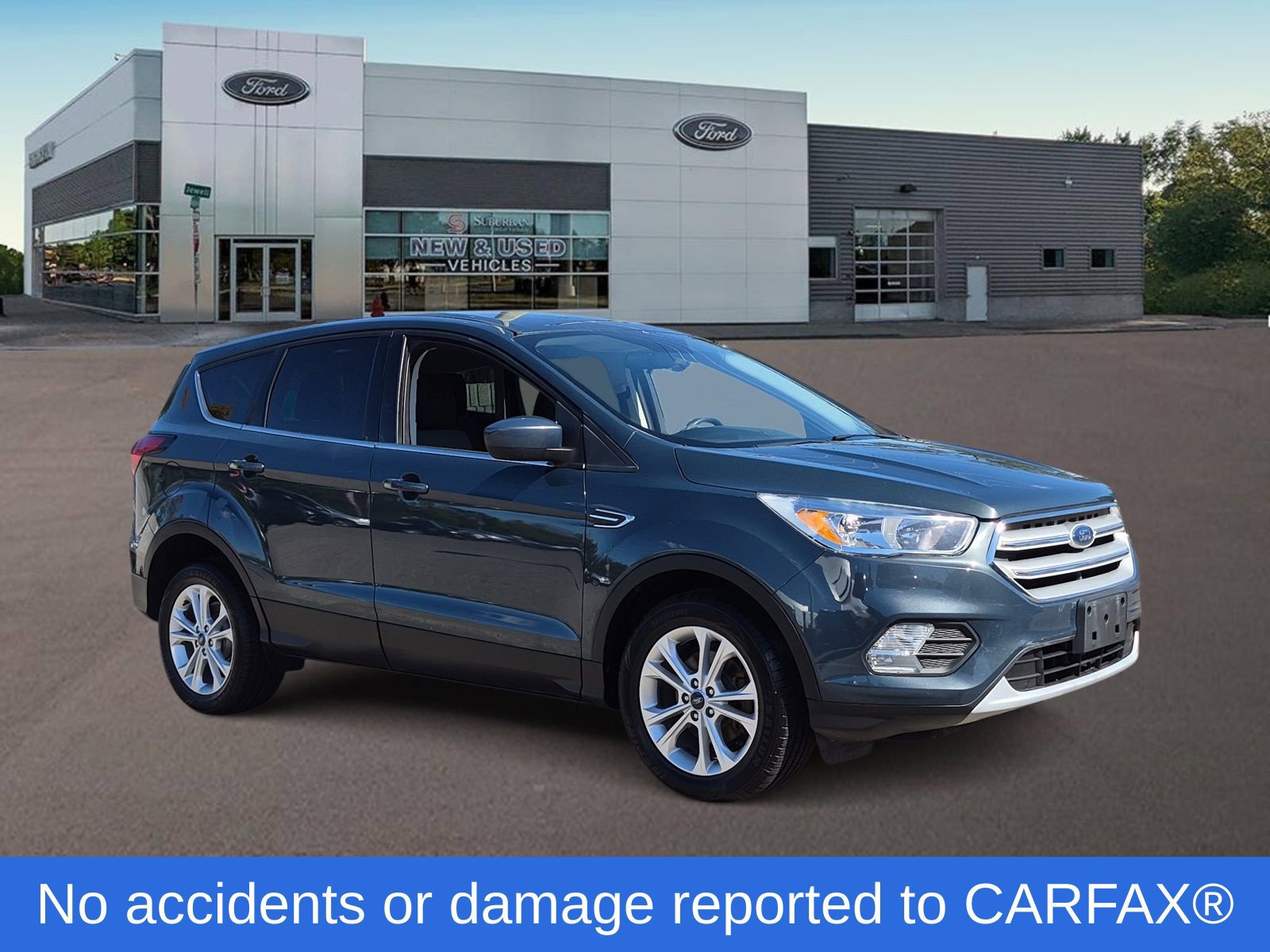 Used 2019 Ford Escape SE FWD image 2