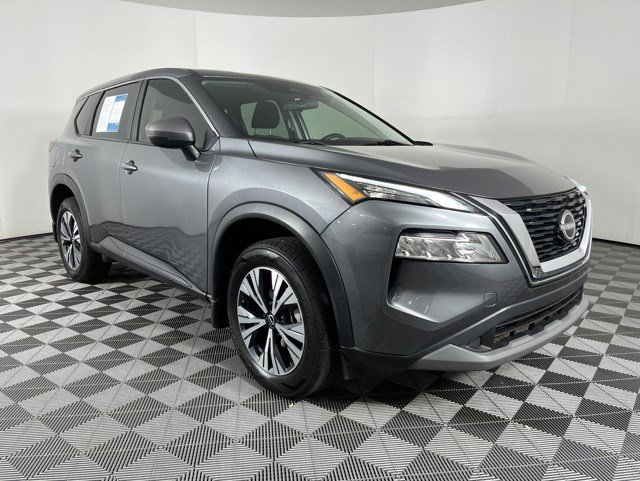 Used 2022 Nissan Rogue SV FWD image 2