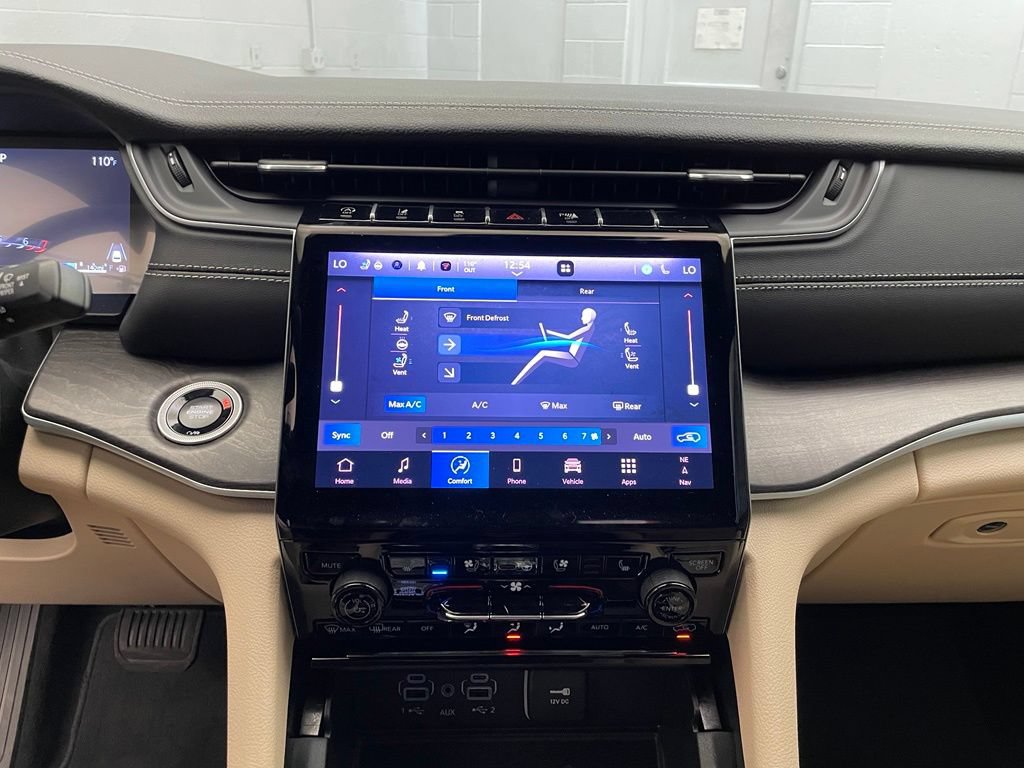 New 2025 Jeep Grand Cherokee L Limited w/ Luxury Tech Group II AWD/4WD image 10