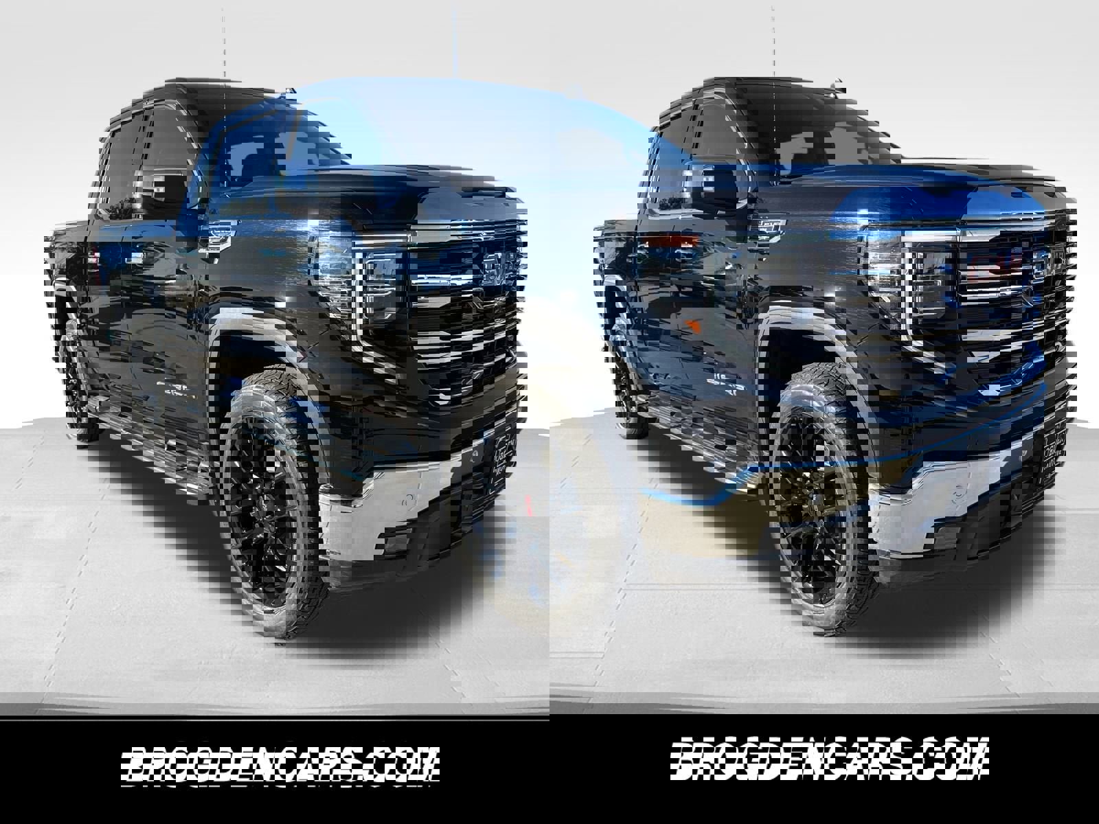 New 2026 GMC Sierra 1500 SLT w/ SLT Premium Plus Package image 10