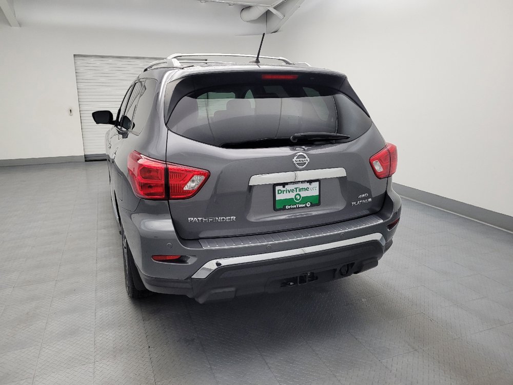 Used 2017 Nissan Pathfinder Platinum w/ Family Entertainment Package AWD/4WD image 6