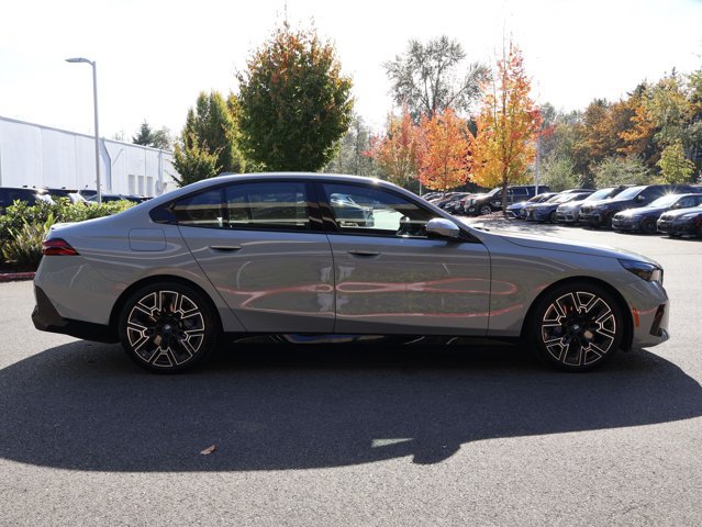 Certified 2024 BMW i5 eDrive40i w/ M Sport Package RWD image 5