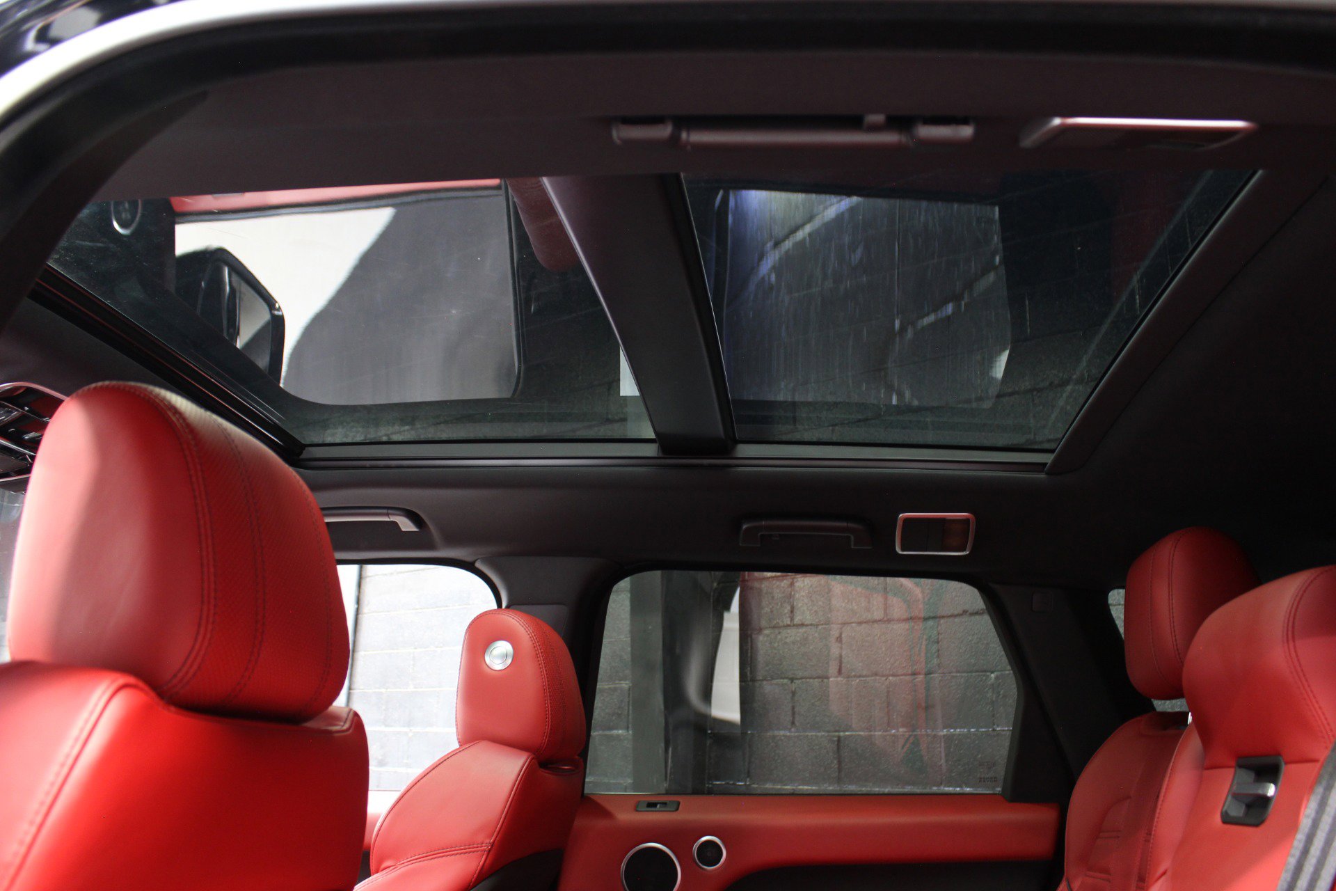 Used 2017 Land Rover Range Rover Sport Autobiography image 22