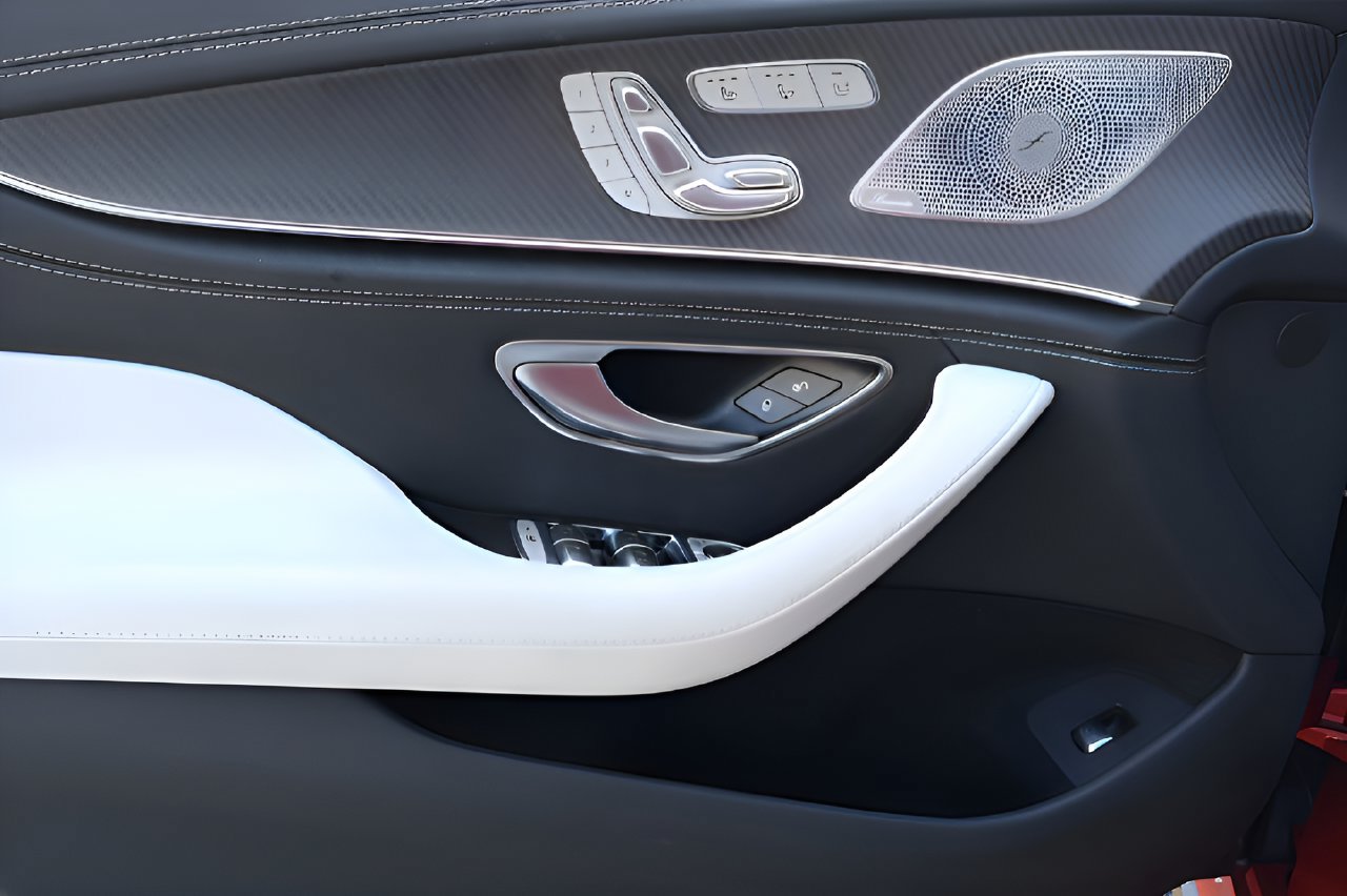 Used 2024 Mercedes-Benz AMG GT 63 image 9