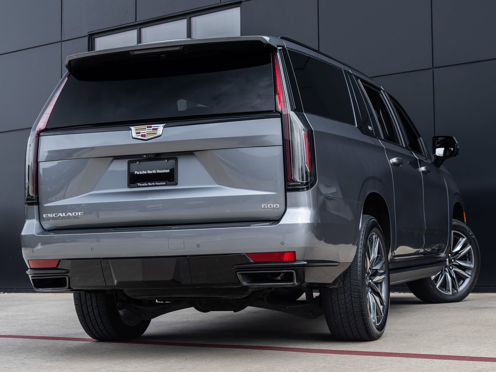 Used 2022 Cadillac Escalade ESV Sport w/ Touring Package AWD/4WD image 8