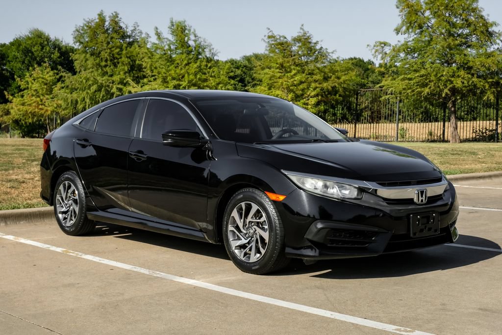 Used 2018 Honda Civic EX image 11