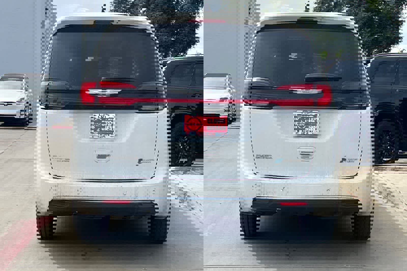 Used 2023 Chrysler Pacifica Limited image 8