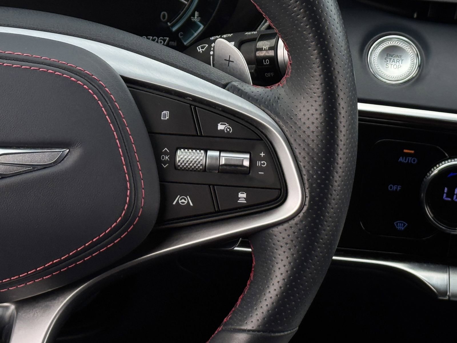 Used 2023 Genesis GV70 2.5T w/ Sport Prestige Package image 16