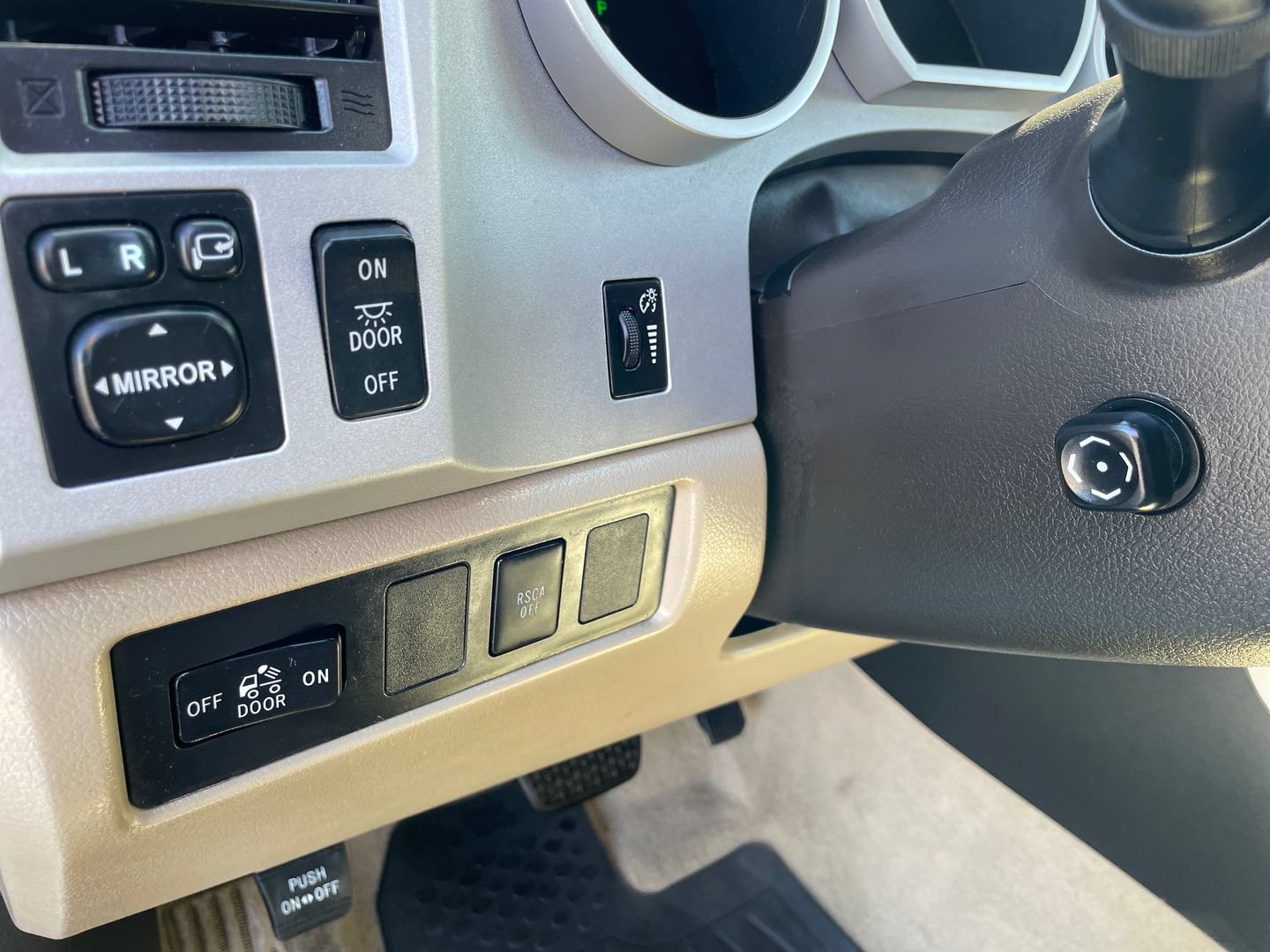 Used 2008 Toyota Tundra Limited AWD/4WD image 10