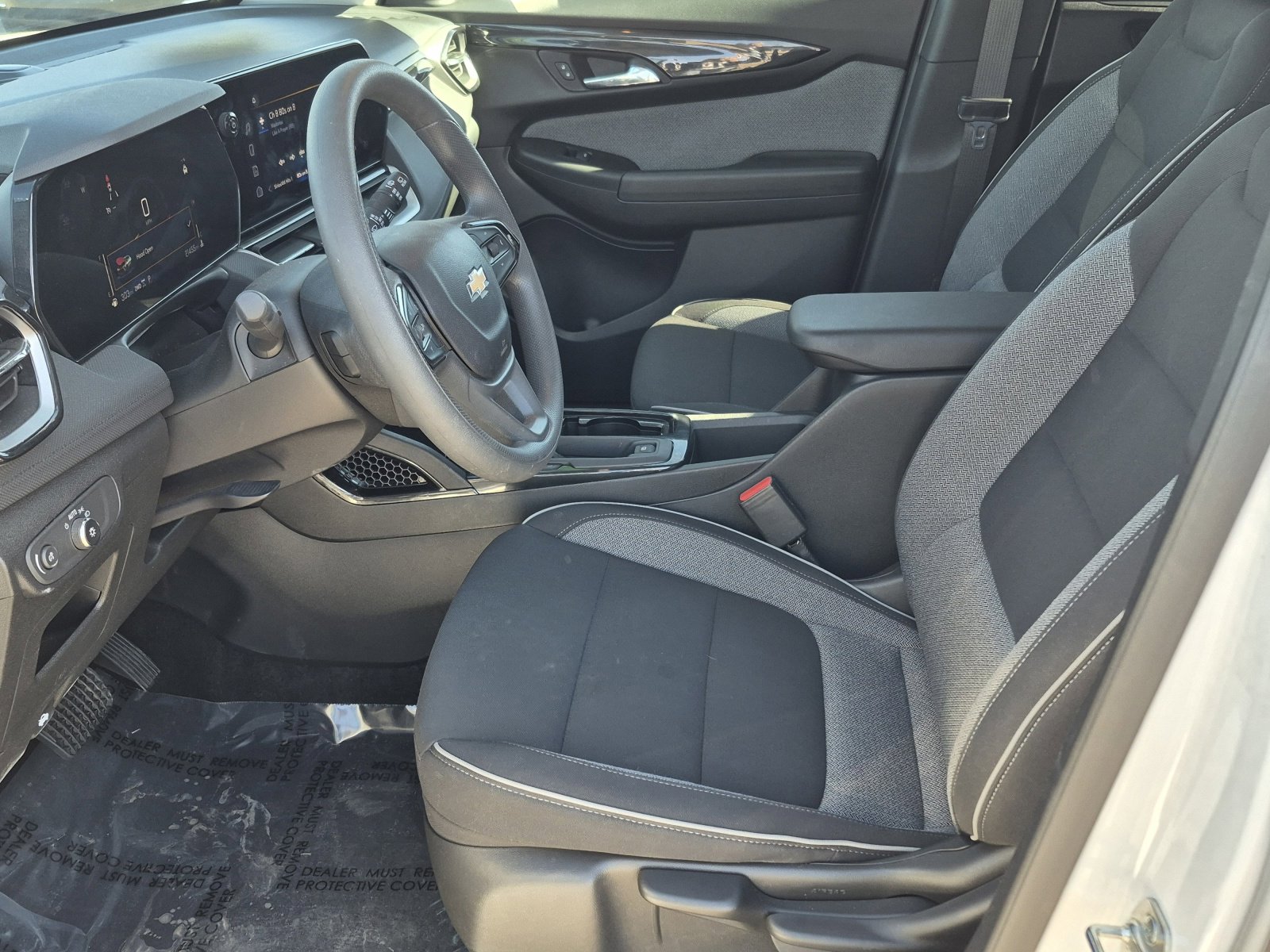 Used 2025 Chevrolet TrailBlazer LT AWD/4WD image 31