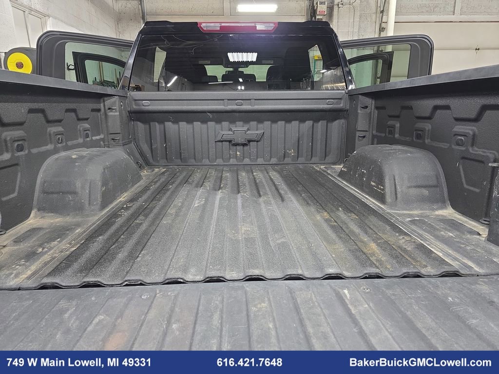 Used 2022 Chevrolet Silverado 1500 LT Trail Boss w/ Bed Protection Package image 12