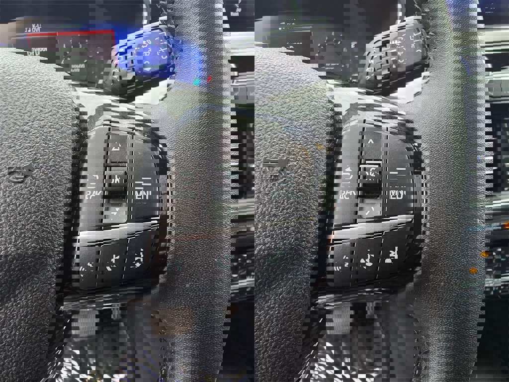 Used 2022 Ford Escape Titanium w/ Class II Trailer Tow Package image 20