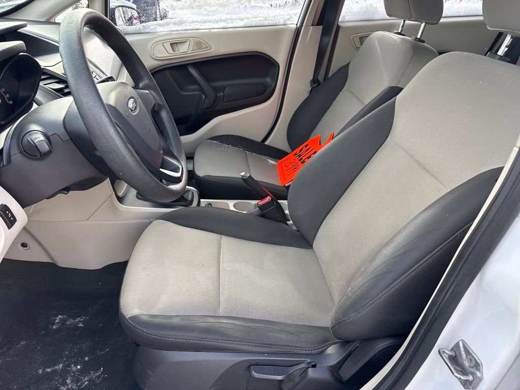 Used 2013 Ford Fiesta S image 12