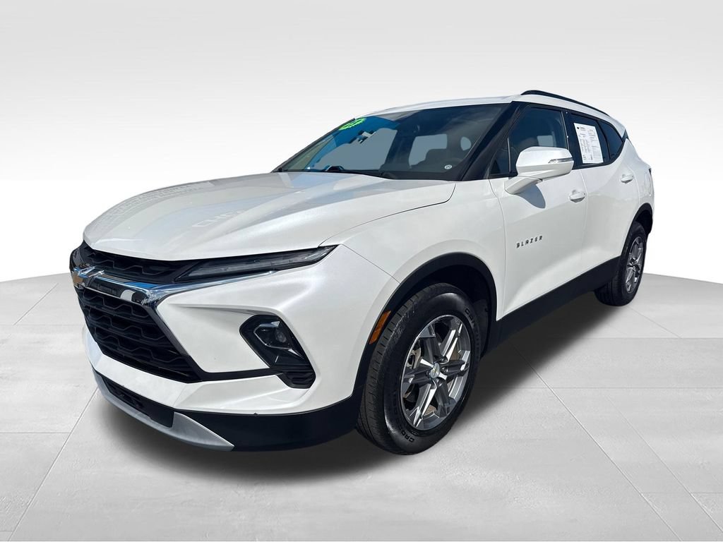 Used 2023 Chevrolet Blazer LT w/ LPO, Floor Liner Package FWD video 2