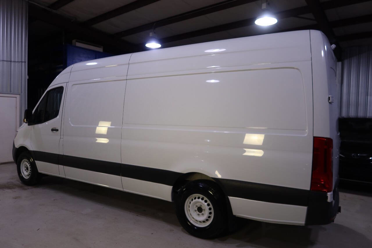 Used 2020 Mercedes-Benz Sprinter 2500 w/ Driver Convenience Package image 2