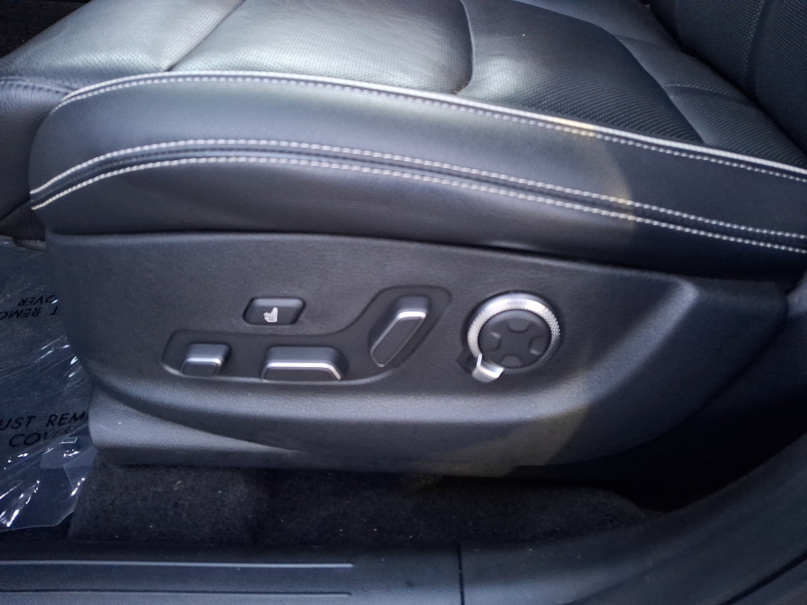Certified 2023 Genesis Electrified GV70 AWD/4WD image 15